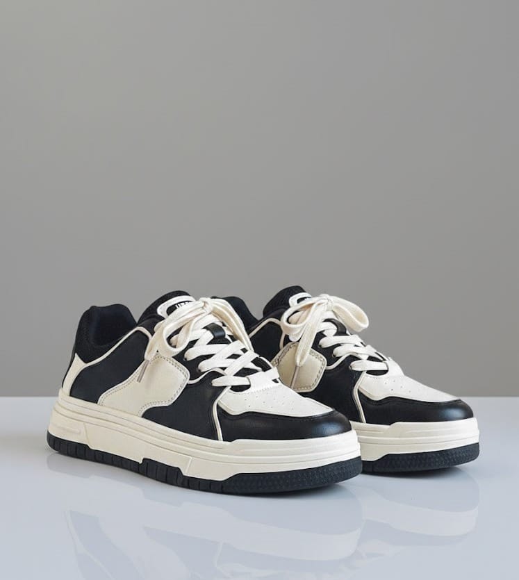 The Daily Standard | Reliable Urban Comfort Sneaker